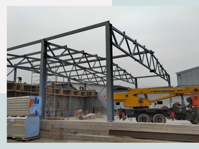 Строительство цехов в Пыть-яхе