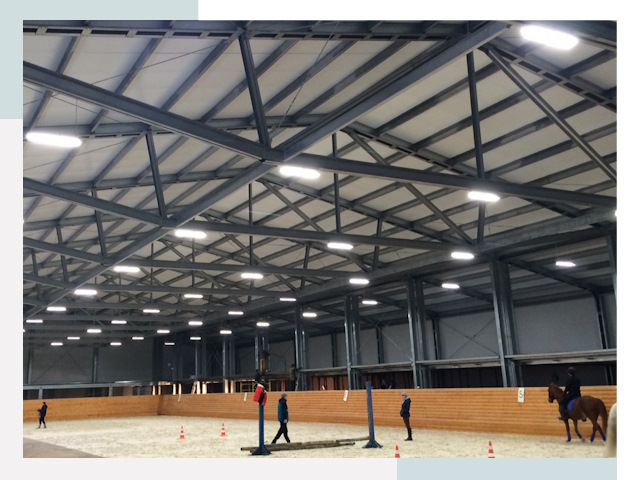 Строительство конных манежей от 610 руб в Пыть-Ях