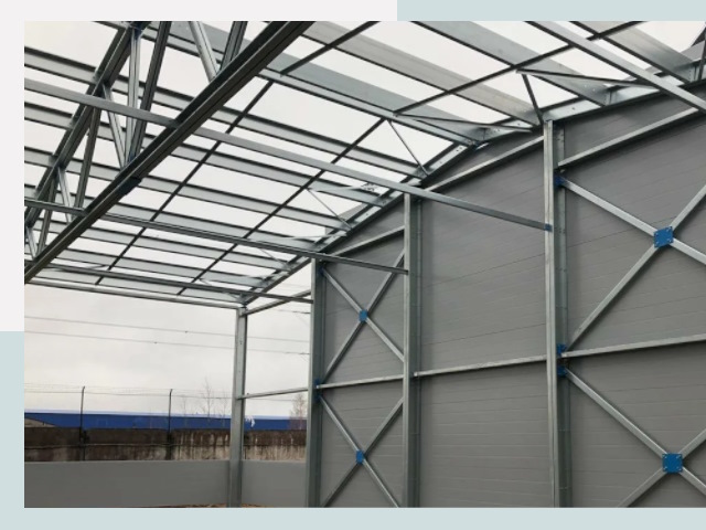 Каркасные ангары от СтальСтрой-Пть по цене от 610 руб.