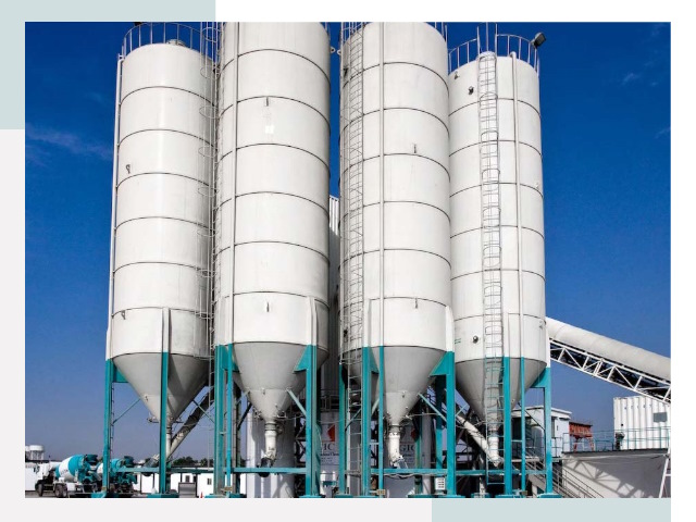 Строительство цементных силосов в Пыть-яхе